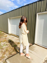 Load image into Gallery viewer, Cream Chunky Cardigan
